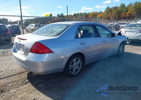 2007 Honda Accord 2.4 Se из США, поврежденный, VIN JHMCM56387C012646